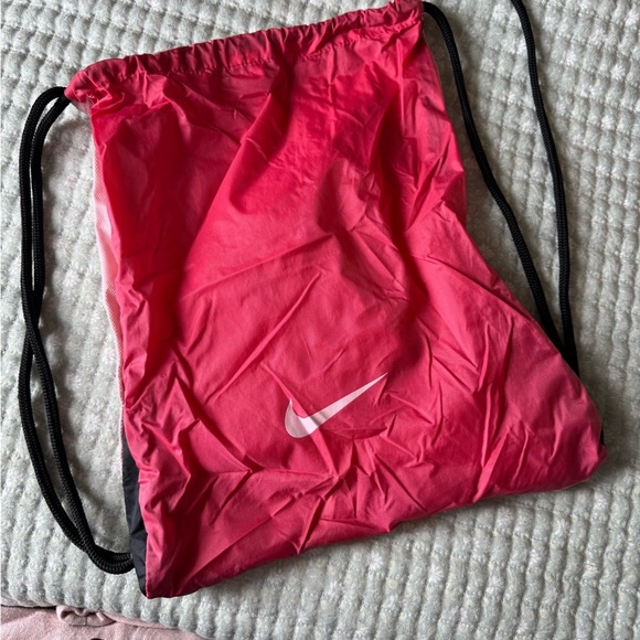 Nike Drawstring Bagback - Picture 1 of 4